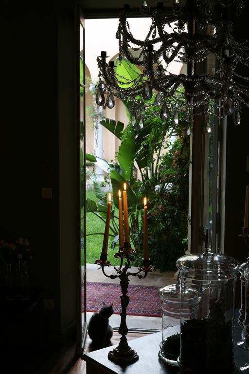 Hotel Jardins Secrets Nîmes Exterior foto